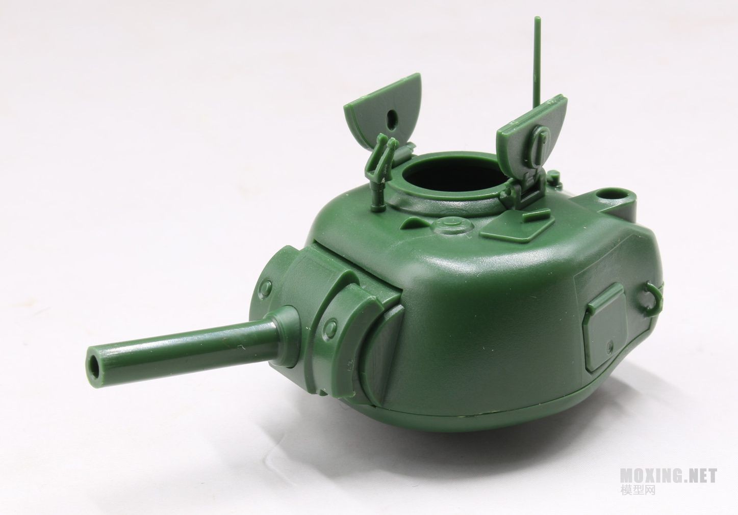 [模型网评测]MENG(WWT-002)-Q版美国M4A1 谢尔曼 中型坦克