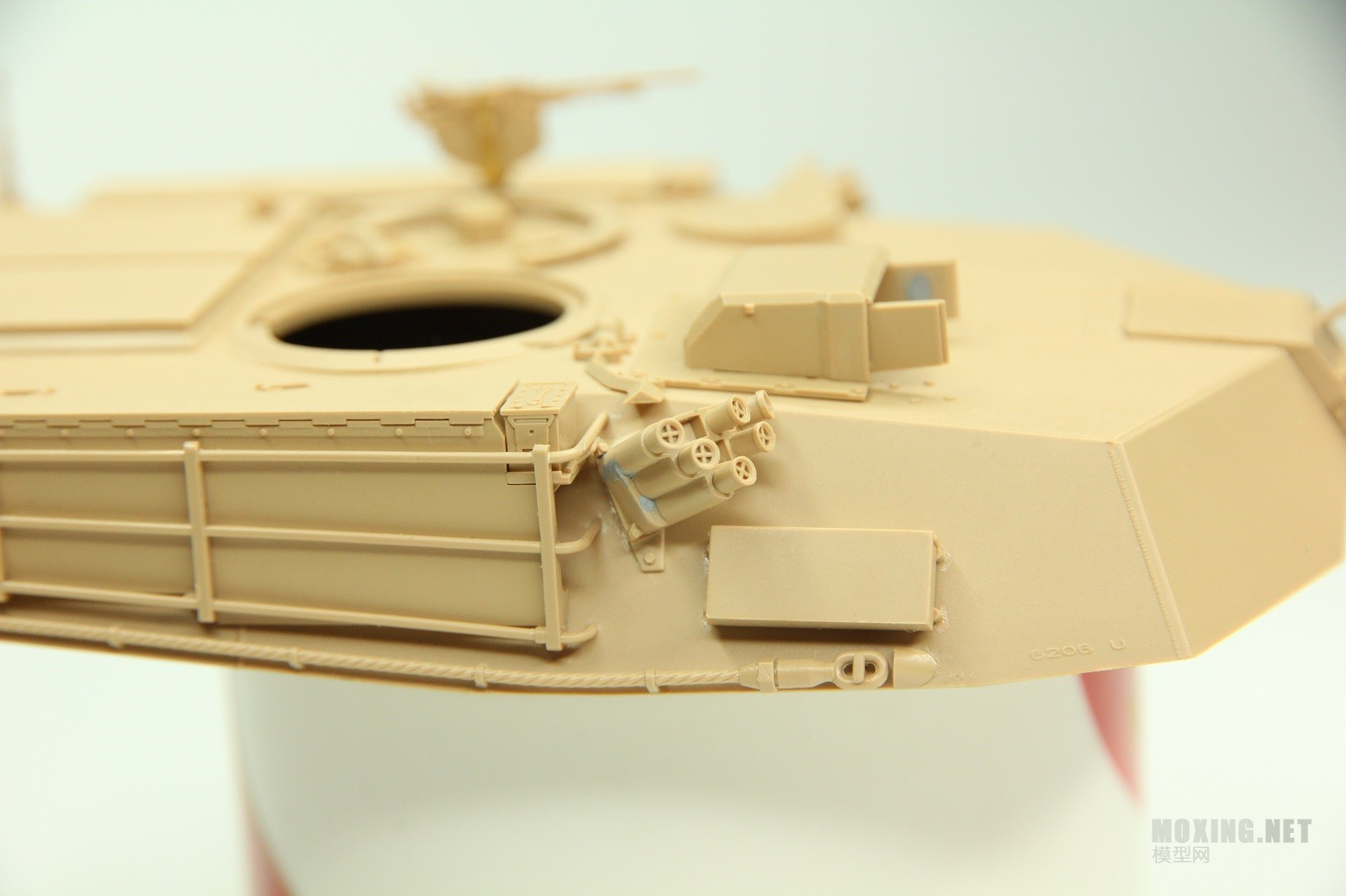 [模型网评测]RFM/麦田(RM-5006)-1/35美国M1A1主战坦克(1991海湾战争版)