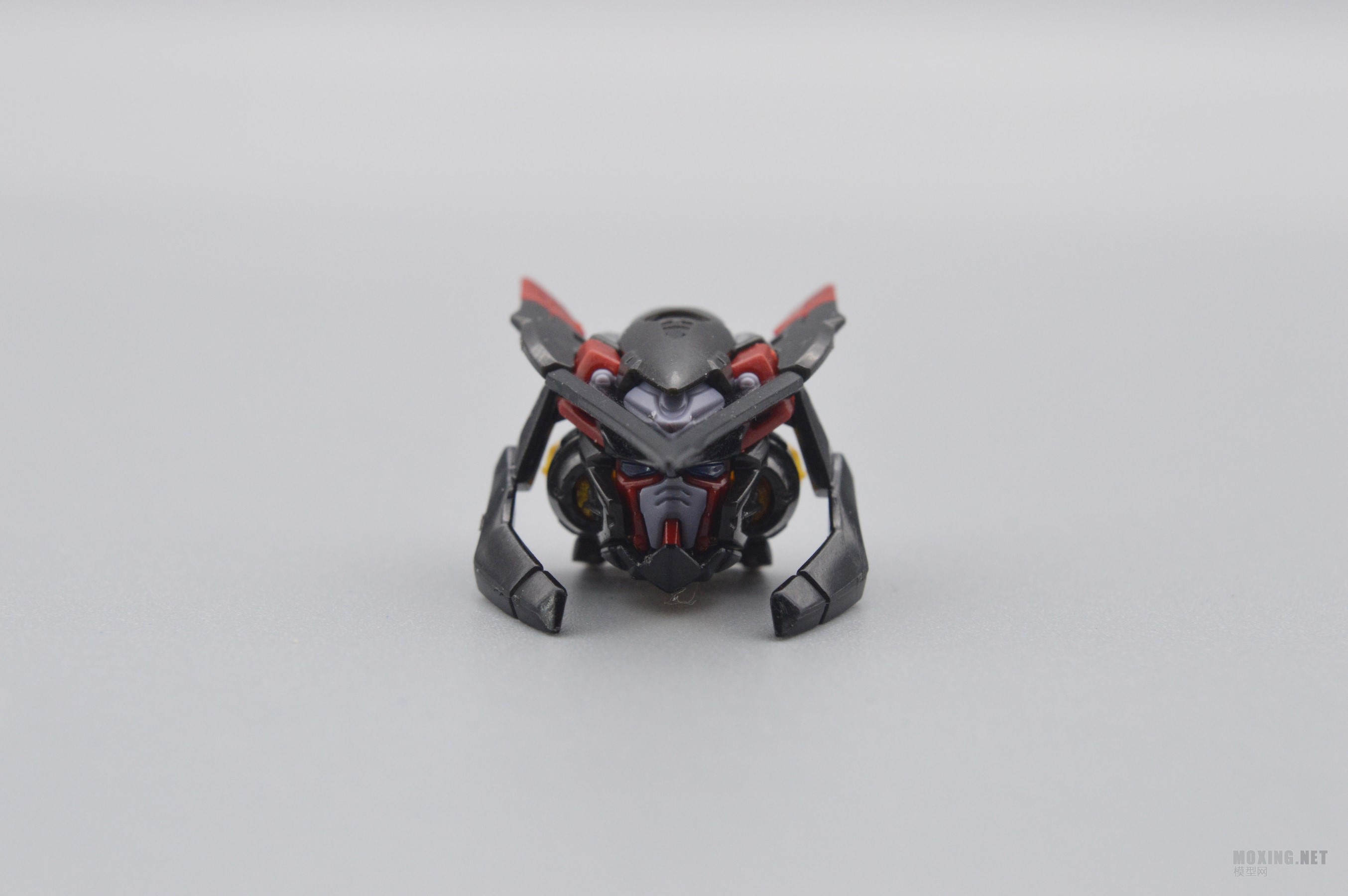 万代-1/144 RG 异端高达金色机 天.蜜纳