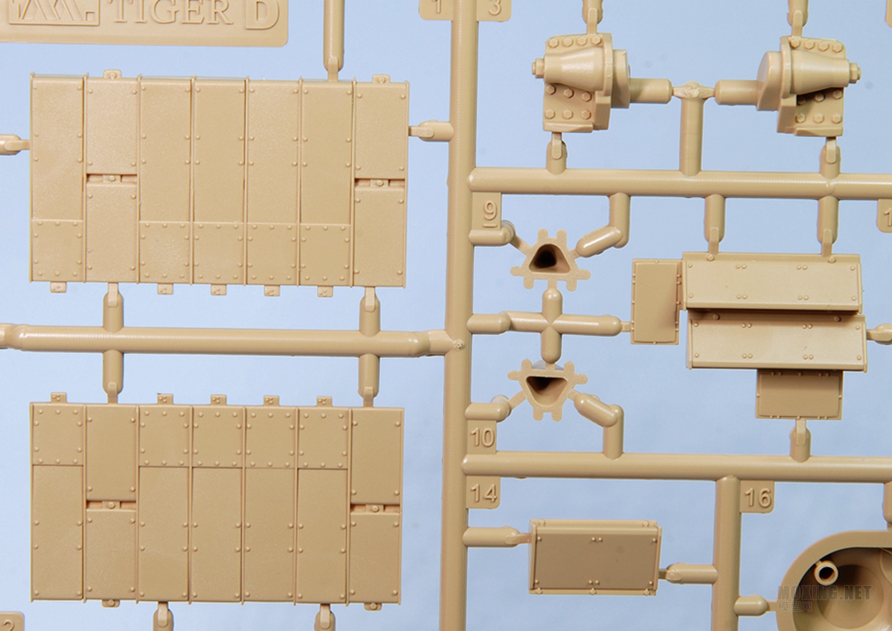 TIGER MODEL-1/35ɫNagmachon(ɸǶ)Ͳս(4624