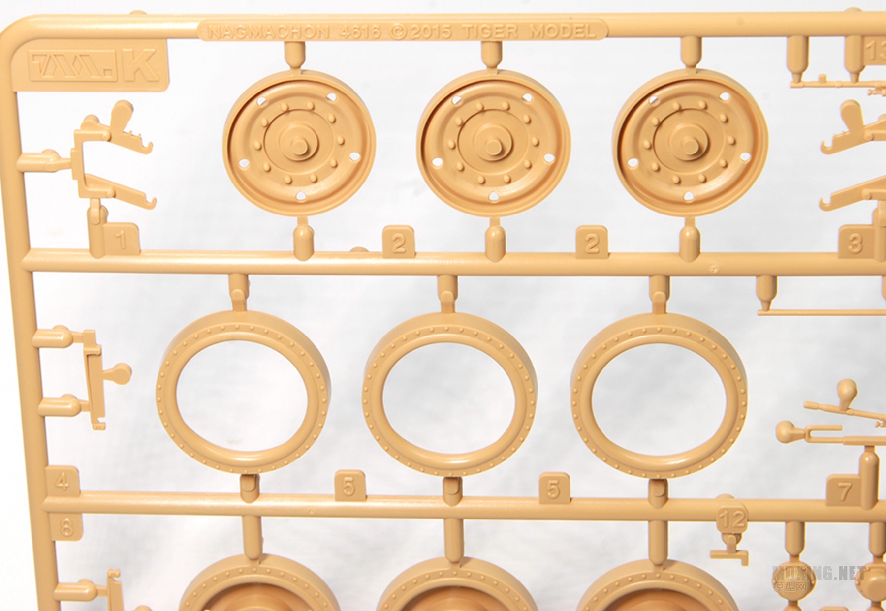 TIGER MODEL-1/35ɫNagmachon(ɸǶ)Ͳս(4624