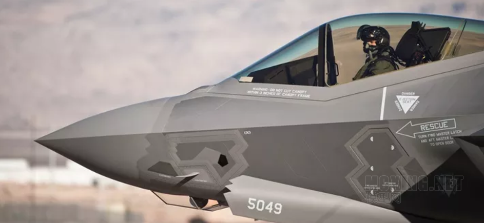 [ģԱ]MENG(LS-007) VS Сӥ(80103)-1/48F-35A