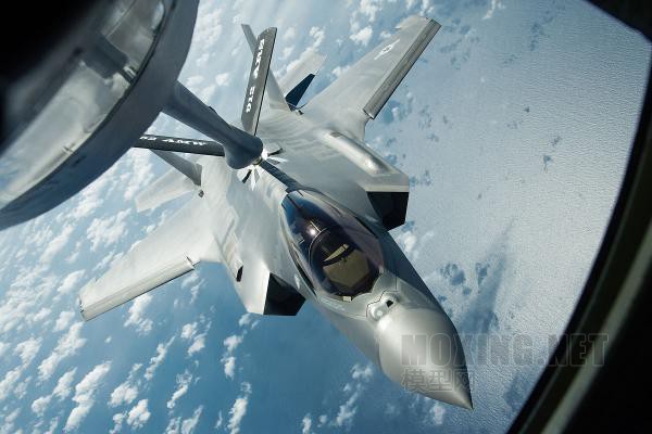 [ģԱ]MENG(LS-007) VS Сӥ(80103)-1/48F-35A