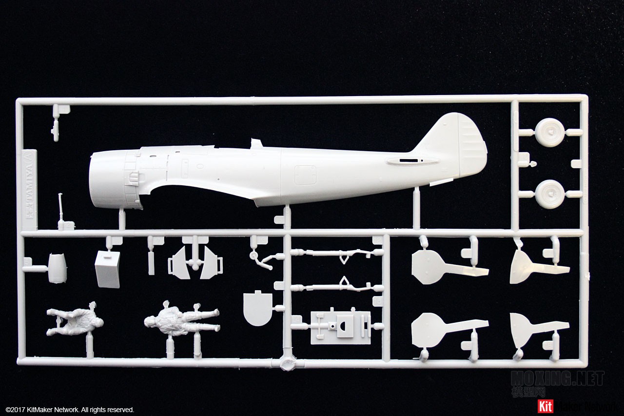 [开盒简评]田宫(61116)-1/48日本Ki-84四式战斗机 疾风 和95式小型汽车 黑钢 情景套装