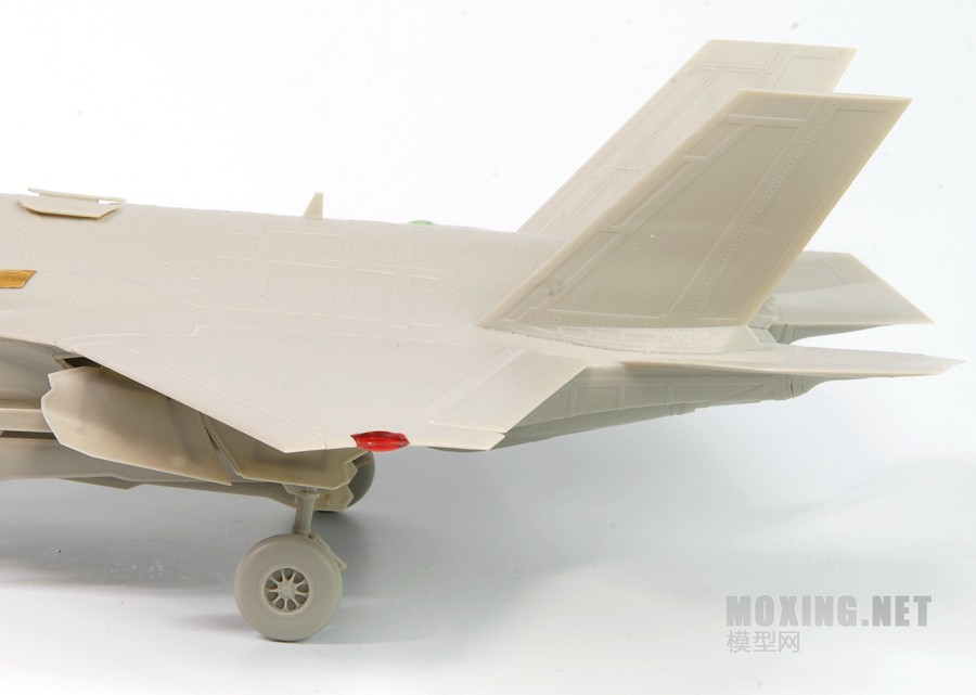 [ģԱ]MENG(S-007) VS Сӥ(80103)-1/48F-35A