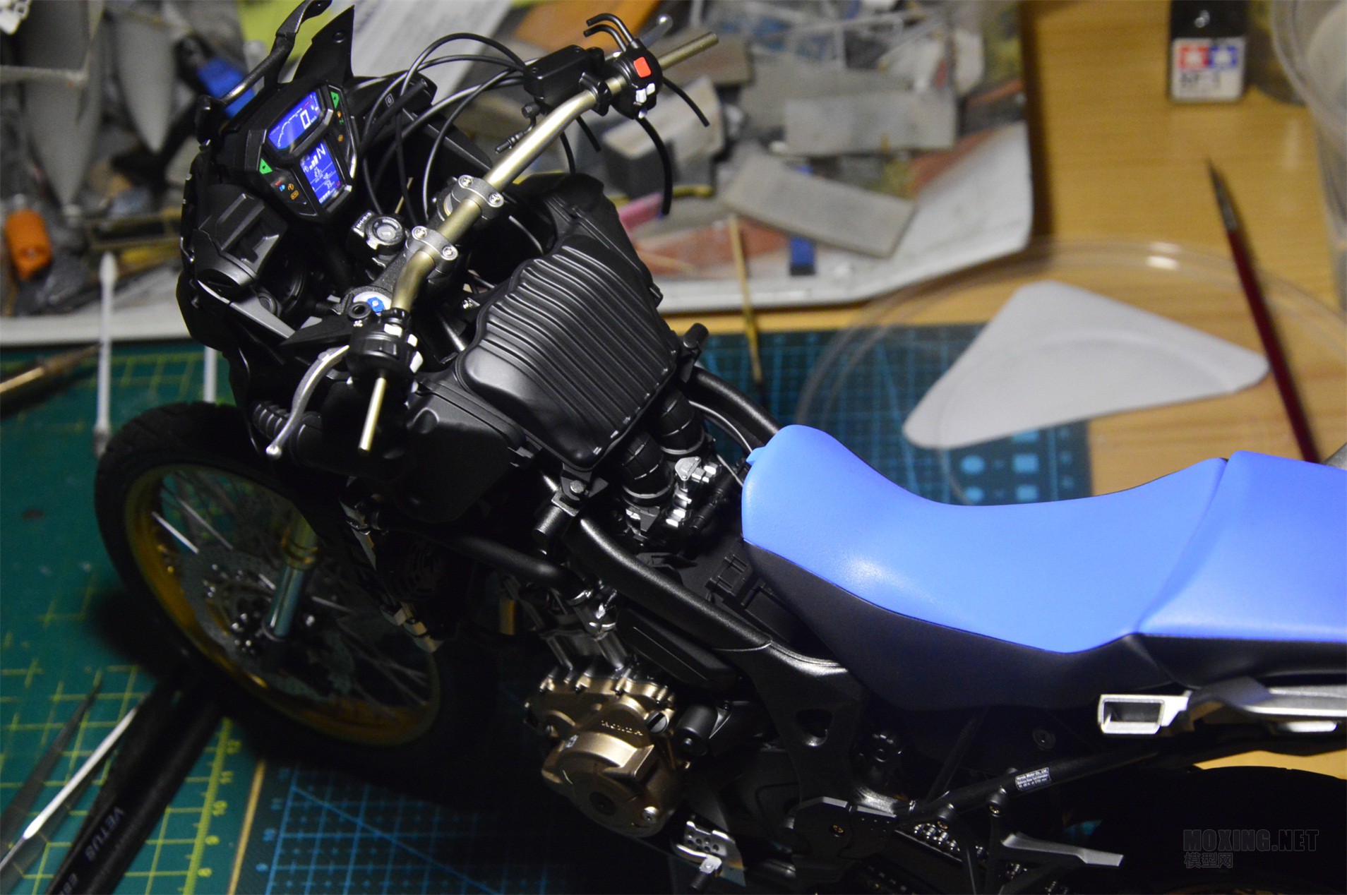 [模型网评测]田宫(16042)- 1/6本田/HONDA CRF1000L 非洲双缸 摩托