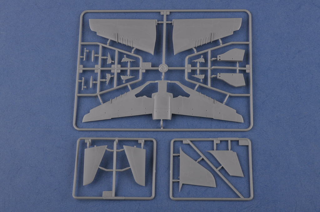 HOBBYBOSS新品(81738)-1/48英国红箭表演队 鹰T MK.1/1A