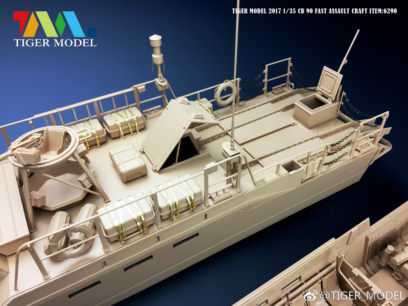 TIGER MODEL新品(6290)-1/35瑞典 CB90 快速攻击艇