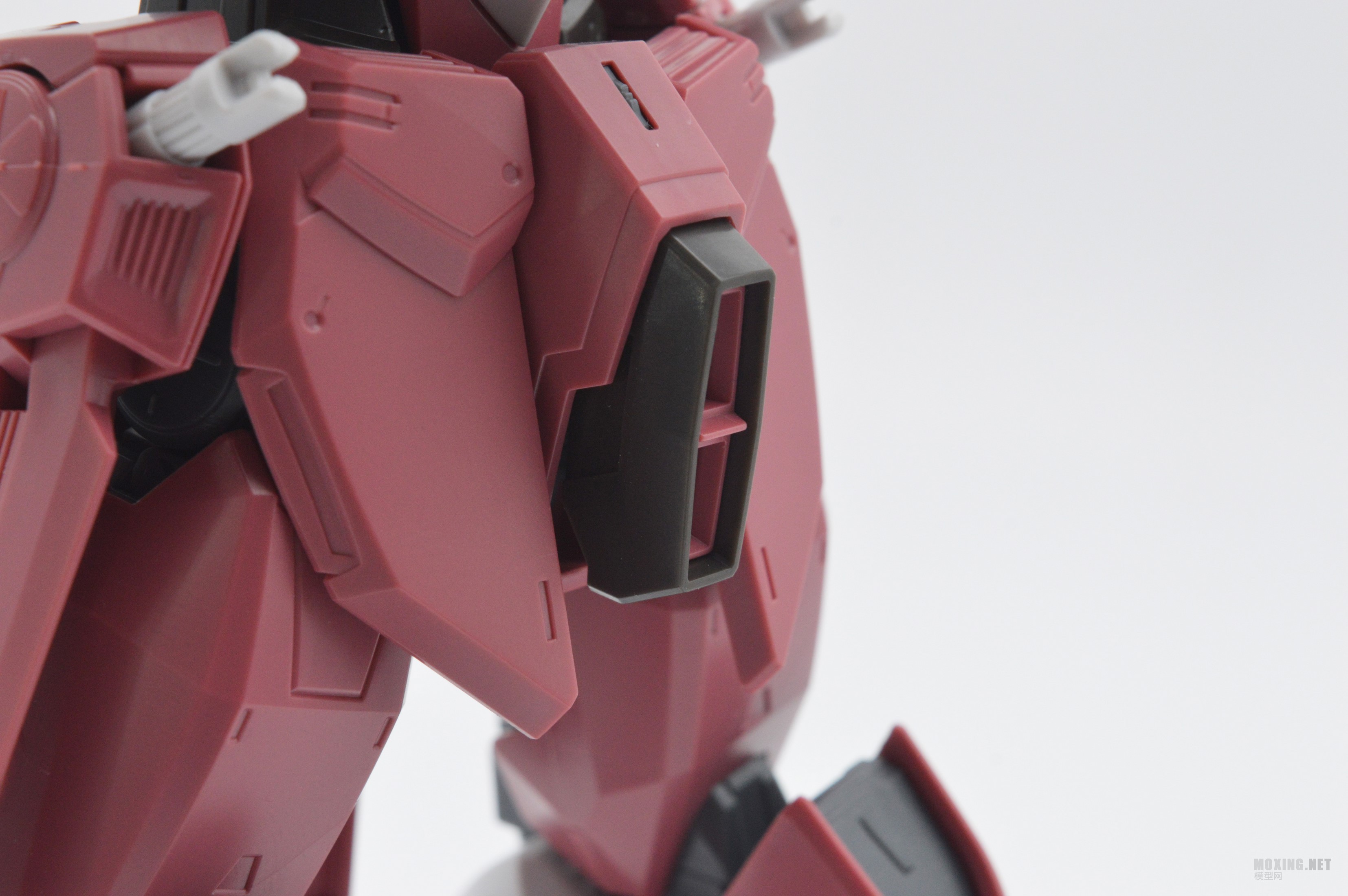 万代-1/100 MG 正义高达(JUSTICE GUNDAM)
