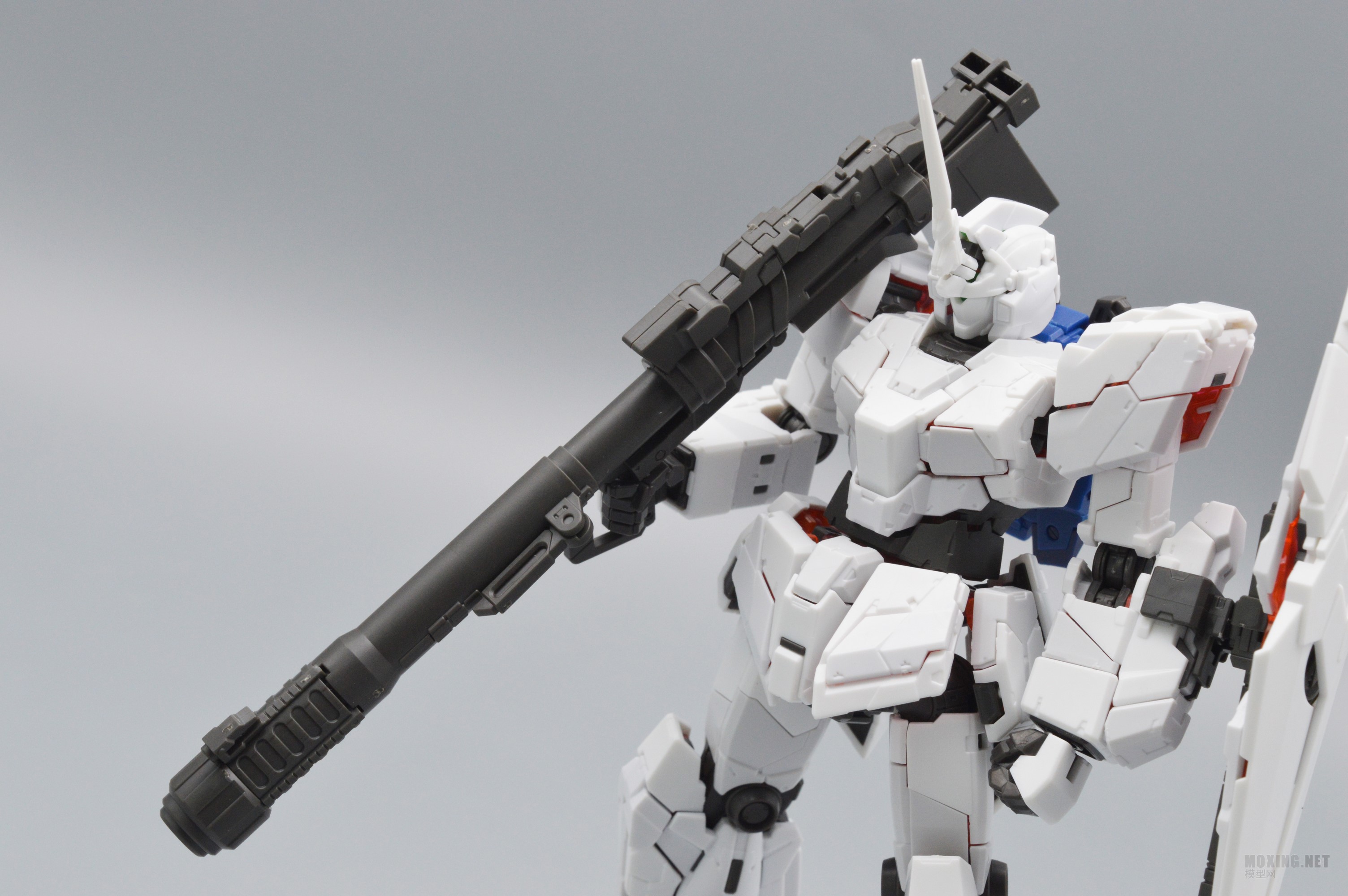 [ģ]-1/144 RG RX-0 ޸ߴ