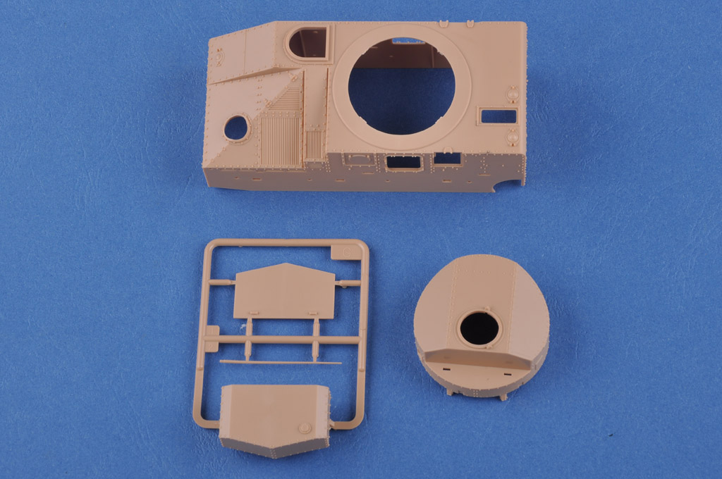小号手新品-1/35英国维克斯中型坦克(无线电型)(83881)