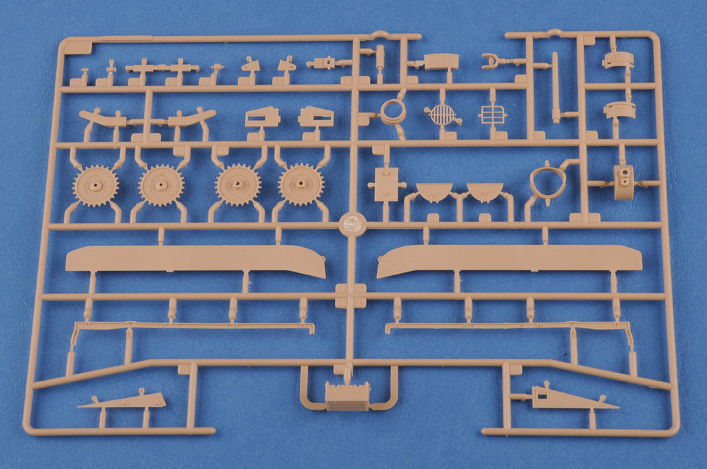 小号手新品-1/35英国维克斯中型坦克(无线电型)(83881)