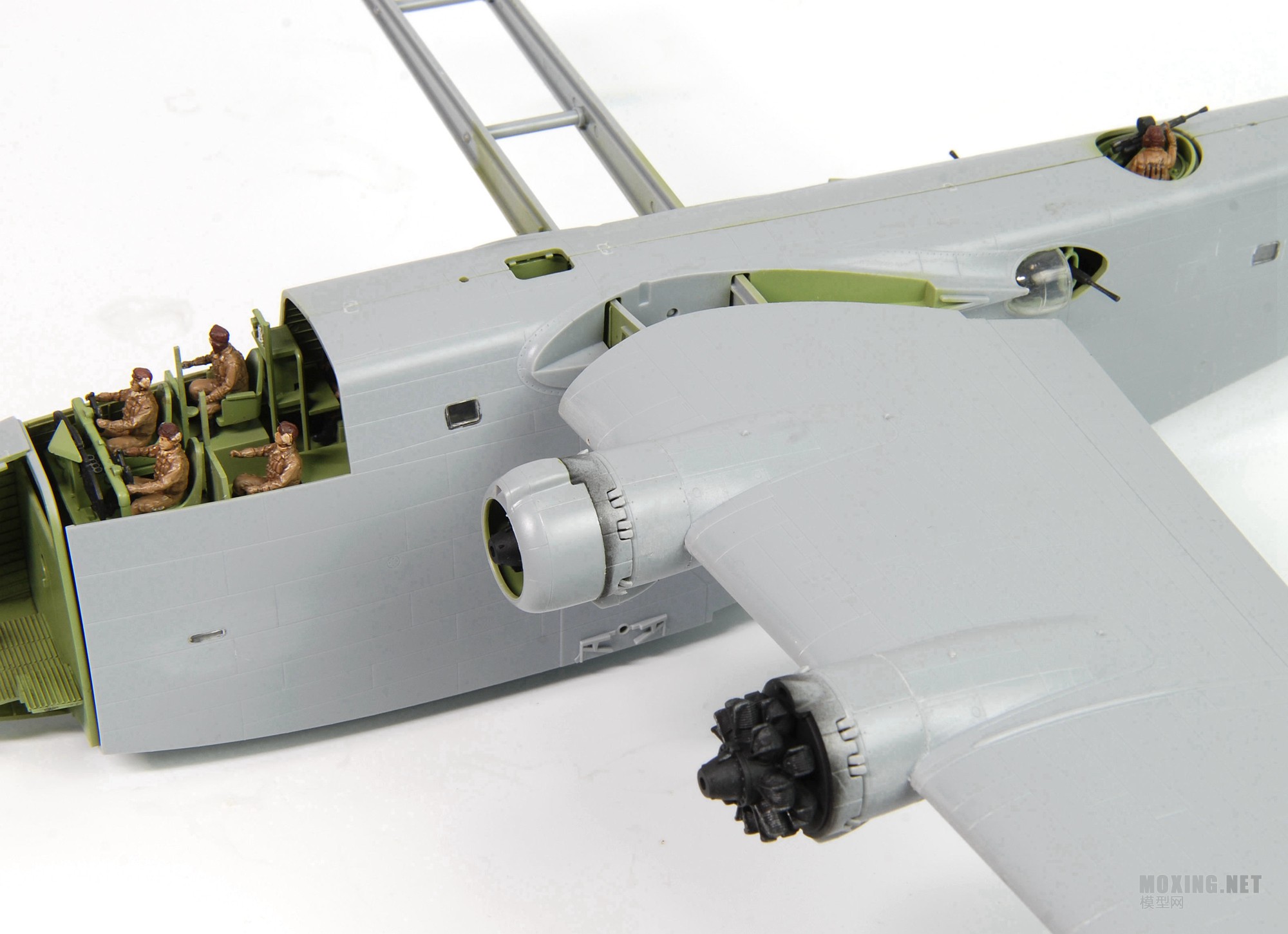 [模型网评测]长谷川(01575)-1/72川西H8K2二式大型飞行艇一二型(初回限定版)