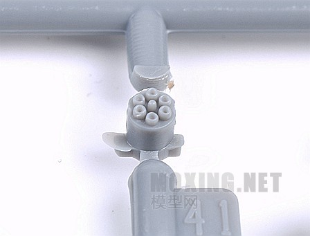 模型网-自由模型(18007)-1/48 F-CK-1C 经国号(IDF)单座战斗机(特别版)