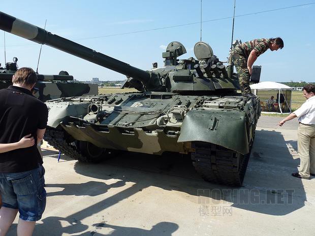[ģ]С(09525)-1/35˹T-80Uս̹ ں