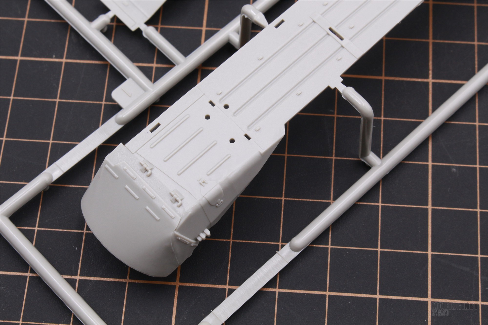 [ģ]С(09525)-1/35˹T-80Uս̹ ں