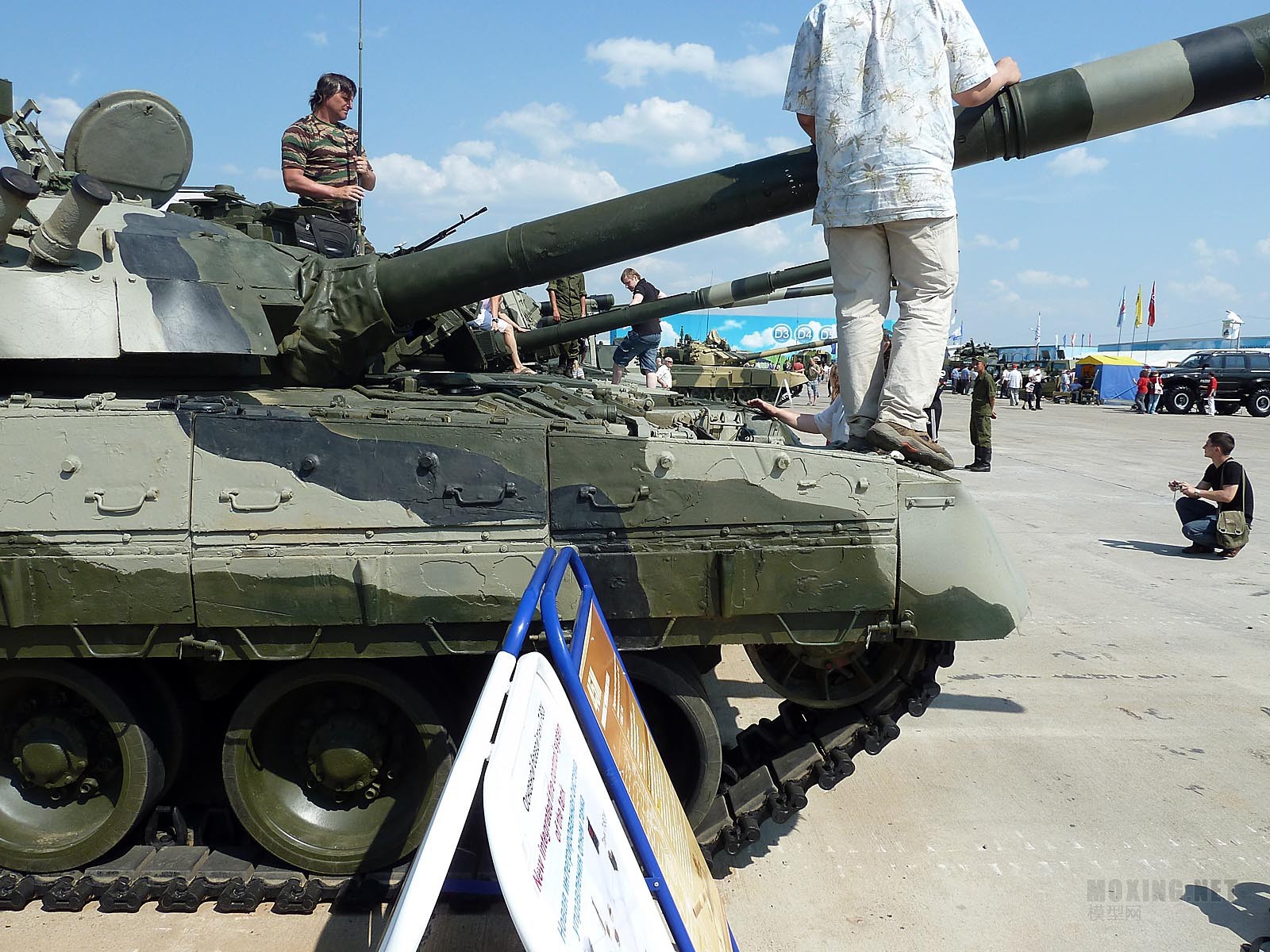 [ģ]С(09525)-1/35˹T-80Uս̹ ں