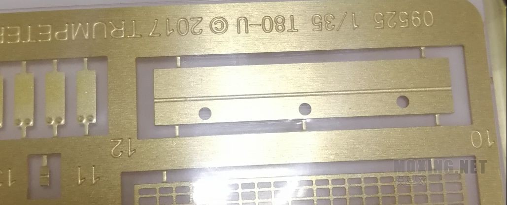 [ģ]С(09525)-1/35˹T-80Uս̹ ں