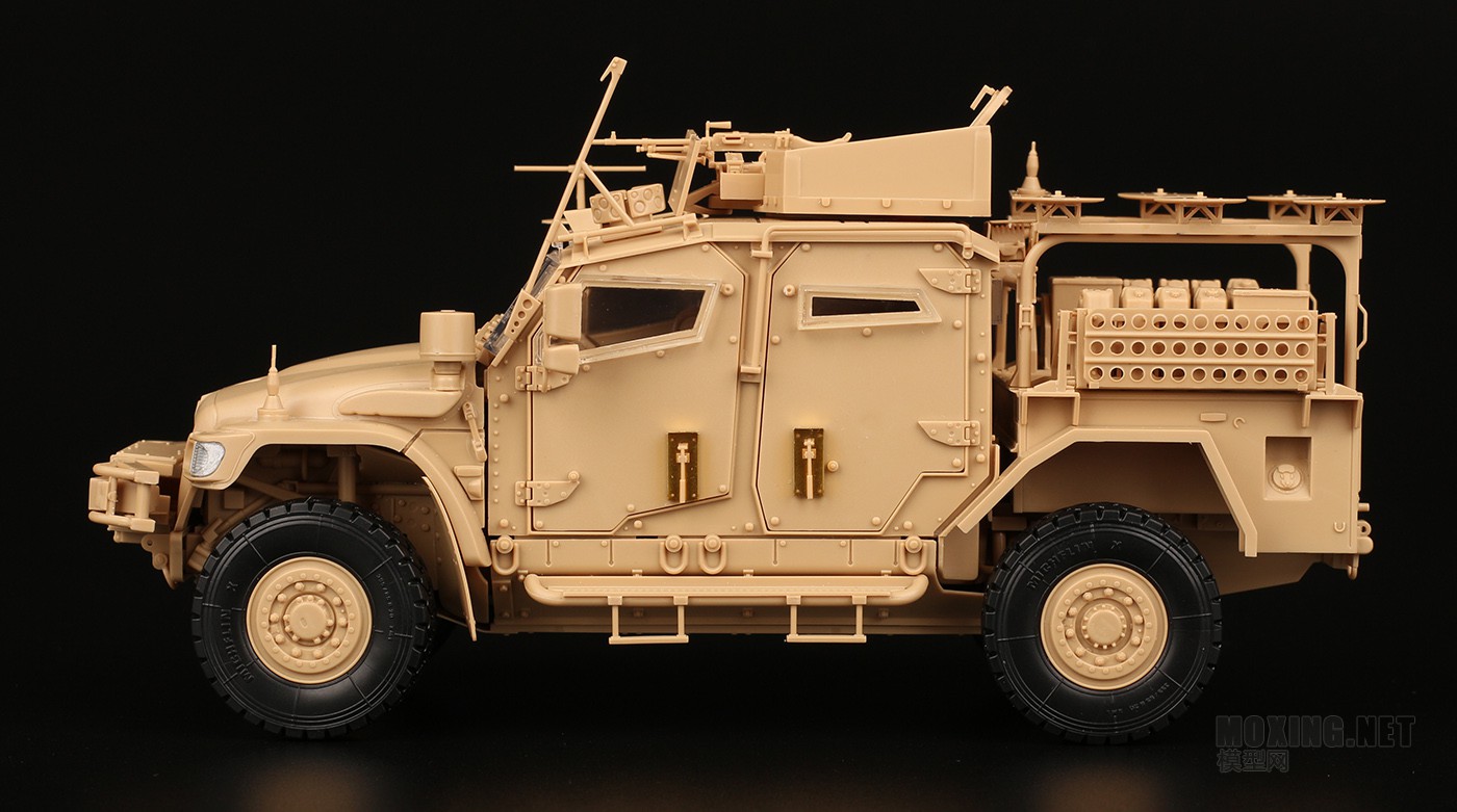 [模型网评测]MENG(VS-009)-1/35英国 哈士奇 战术越野支援车