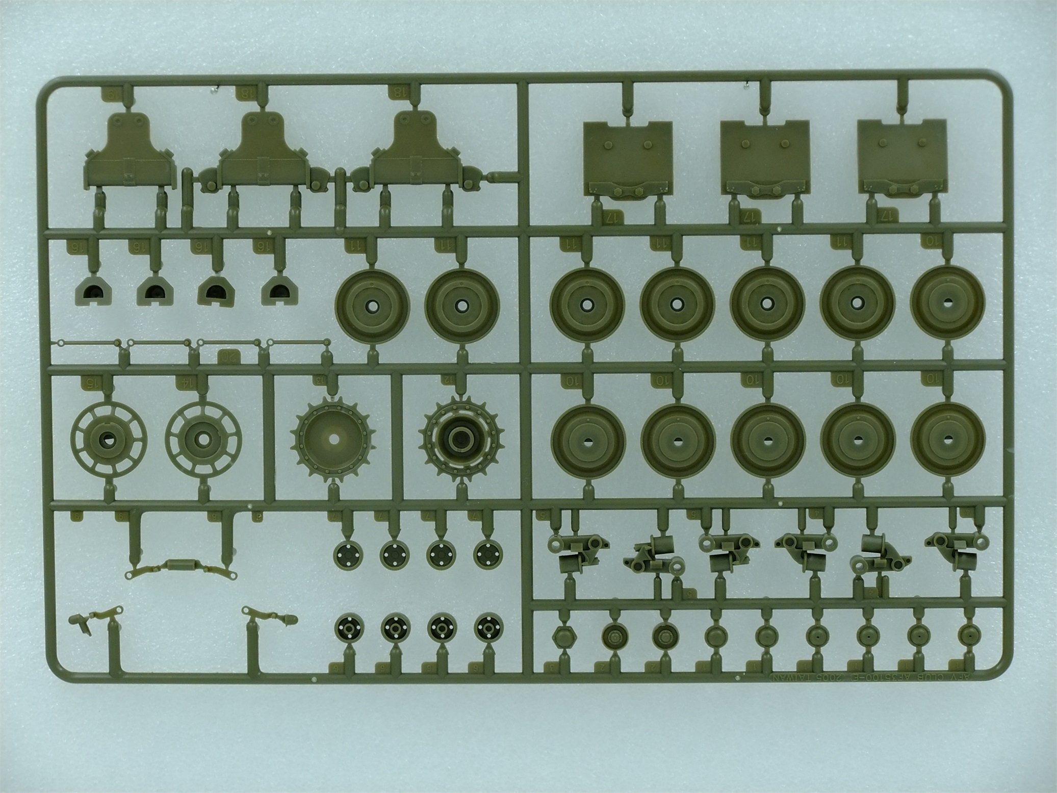 E2.JPG